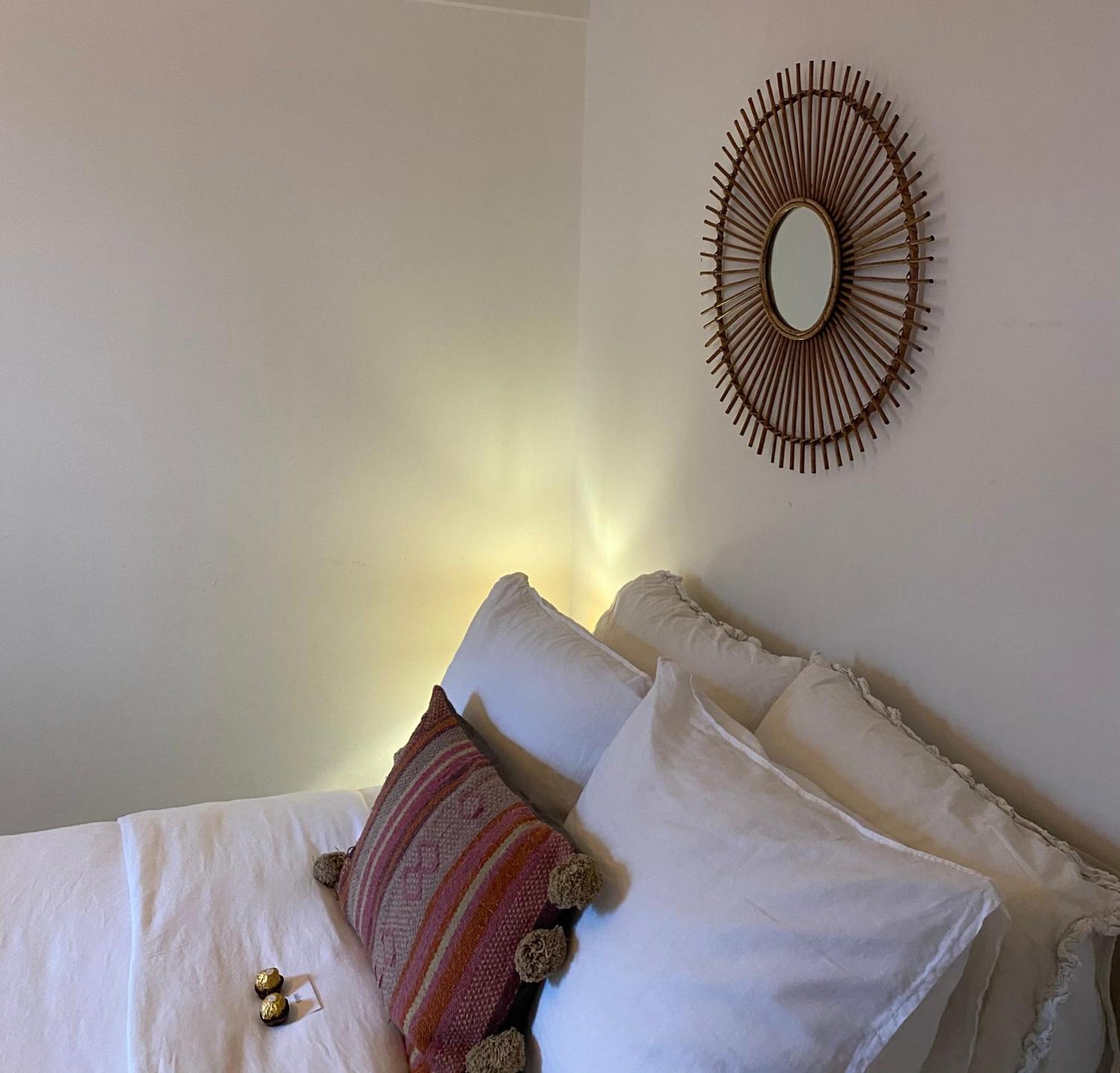 Chez Sybi Hotel Amsterdam Bagian luar foto